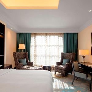 Deluxe Zimmer mit Kingsize-Bett